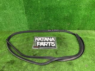 Запчасть уплотнительная резинка багажника задняя ROVER 200 1998