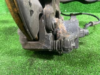 Ступица левая передняя ROVER 200 R3, RF 16K4F RUB101330 5 ракурс