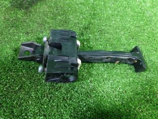 Ограничитель двери правый задний BMW X5 F15 N57D30A 51227290593 3 ракурс