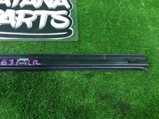 Уплотнитель стекла правый задний BMW X5 F15 N57D30A 51227289642 3 ракурс