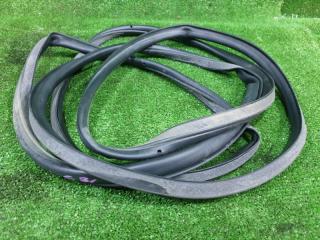 Уплотнительная резинка дверей левая задняя BMW X5 F15 N57D30A 51227289638 2 ракурс