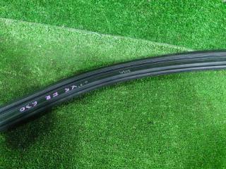 Уплотнитель стекла правый передний BMW X5 F15 N57D30A 51337289618 4 ракурс