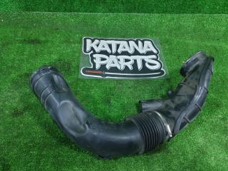Патрубок воздушного фильтра BMW X5 F15 N57D30A 13718512381 1 ракурс