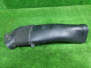 Воздухозаборник BMW X5 F15 N57D30A 13718514007 3 ракурс Воздухозаборник BMW X5 F15 N57D30A 13718514007 3 ракурс