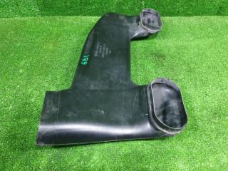 Воздухозаборник BMW X5 F15 N57D30A 13718570289 2 ракурс Воздухозаборник BMW X5 F15 N57D30A 13718570289 2 ракурс