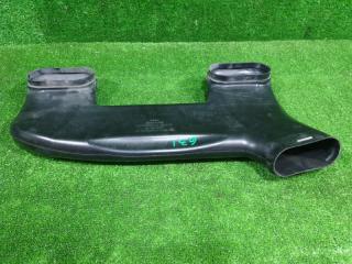 Воздухозаборник BMW X5 F15 N57D30A 13718570289 3 ракурс Воздухозаборник BMW X5 F15 N57D30A 13718570289 3 ракурс