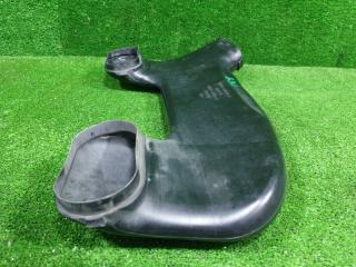 Воздухозаборник BMW X5 F15 N57D30A 13718570289 4 ракурс Воздухозаборник BMW X5 F15 N57D30A 13718570289 4 ракурс