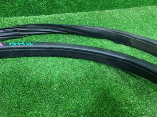 Уплотнительная резинка дверей правая передняя BMW X5 F15 N57D30A 51727289608 3 ракурс