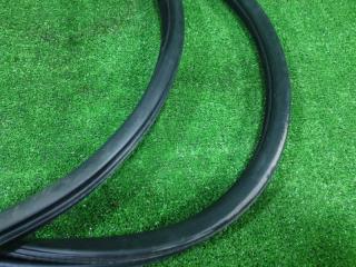 Уплотнительная резинка дверей левая передняя BMW X5 F15 N57D30A 51727289608 5 ракурс