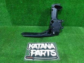 Крепление бампера правое заднее BMW X5 F15 N57D30A 51128054020 1 ракурс Крепление бампера правое заднее BMW X5 F15 N57D30A 51128054020 1 ракурс