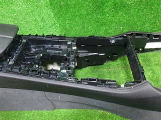 Подлокотник BMW X5 F15 N57D30A 51169281632 3 ракурс Подлокотник BMW X5 F15 N57D30A 51169281632 3 ракурс