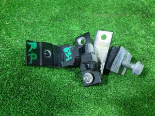Петли на дверь правая задняя BMW X5 F15 N57D30A 41527200244 2 ракурс Петли на дверь правая задняя BMW X5 F15 N57D30A 41527200244 2 ракурс