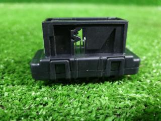 Разъем BMW X5 F15 N57D30A 61139266838 3 ракурс