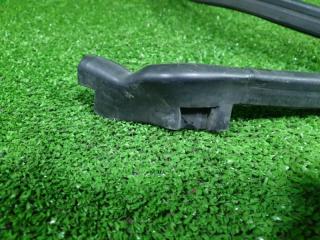 Уплотнительная резинка капота BMW X5 F15 N57D30A 51767294509 4 ракурс Уплотнительная резинка капота BMW X5 F15 N57D30A 51767294509 4 ракурс