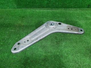 Крепление балки подвески правое заднее BMW X5 F15 N57D30A 33326770978 5 ракурс