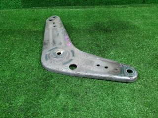 Крепление балки подвески левое заднее BMW X5 F15 N57D30A 33326770977 2 ракурс
