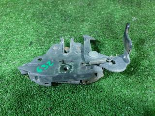 Замок капота NISSAN PRESAGE NU30 KA24DE 65601-AD000 2 ракурс