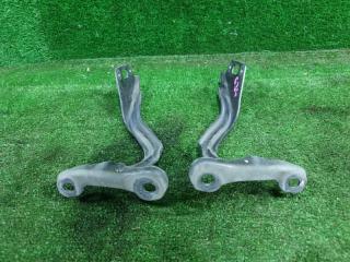 Петля капота HONDA STREAM RN6 R18A 60120-SMA-000ZZ 3 ракурс Петля капота HONDA STREAM RN6 R18A 60120-SMA-000ZZ 3 ракурс