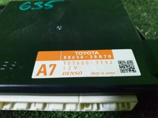 Блок управления климат-контролем TOYOTA ESTIMA ACR50W 2AZFE 88650-28A70 2 ракурс