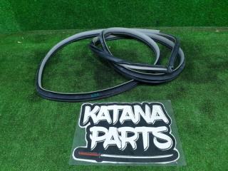 Уплотнительная резинка дверей левая передняя TOYOTA ESTIMA ACR50W 2AZFE 62312-28100-B0 1 ракурс