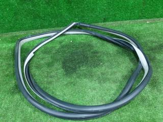 Уплотнительная резинка дверей правая передняя TOYOTA ESTIMA ACR50W 2AZFE 62311-28100-B0 5 ракурс