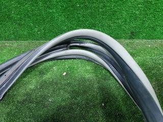 Уплотнительная резинка дверей левая задняя TOYOTA ESTIMA ACR50W 2AZFE 67872-28110-B0 3 ракурс