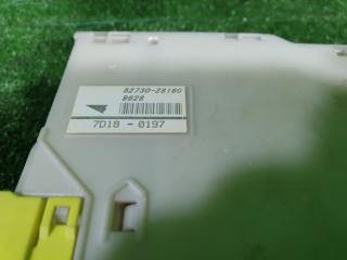 Блок предохранителей правый передний TOYOTA ESTIMA ACR50W 2AZFE 82730-28160 2 ракурс