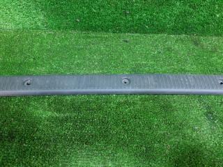 Накладка замка багажника TOYOTA RAV4 SXA10 3SGE 58387-42010 3 ракурс