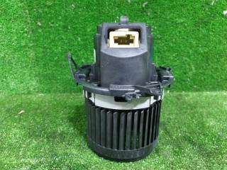 Мотор печки RENAULT CAPTUR 2RH5F1 H5F 272101005R 2 ракурс