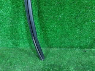 Уплотнитель стекла левый задний RENAULT CAPTUR 2RH5F1 H5F 823313864R 2 ракурс