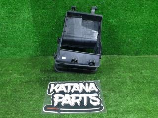Запчасть воздухозаборник RENAULT CAPTUR 2016 2RH5F1 H5F 215580321R контрактная Воздухозаборник RENAULT CAPTUR 2016 2RH5F1 H5F 215580321R контрактная