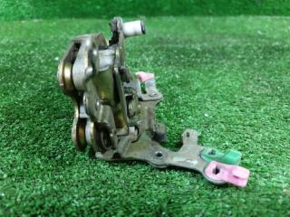 Замок двери правый передний NISSAN CARAVAN ARMGE24 TD27TI 80502-01N00 3 ракурс