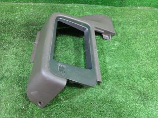 Консоль магнитофона NISSAN CARAVAN ARMGE24 TD27TI 68104-37N00 2 ракурс