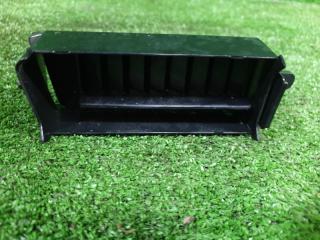 Решетка вентиляционная левая передняя NISSAN CARAVAN ARMGE24 TD27TI 68760-01N00 5 ракурс