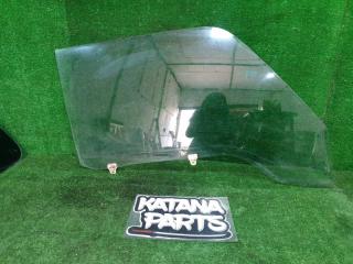 Стекло правое переднее NISSAN CARAVAN ARMGE24 TD27TI 80300-64N17 1 ракурс