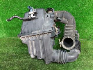 Корпус воздушного фильтра TOYOTA SUCCEED NCP58 1NZFE 17700-21050 2 ракурс