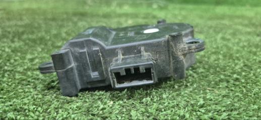 Сервопривод заслонок печки NISSAN FUGA KY51 VQ37VHR 276551ME1B 5 ракурс