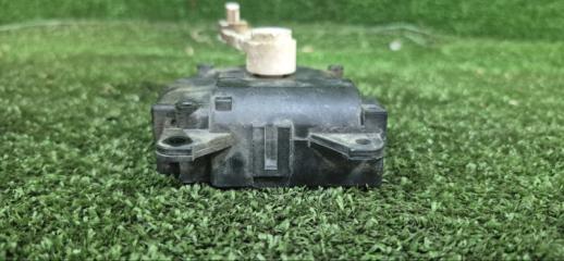 Сервопривод заслонок печки NISSAN FUGA KY51 VQ37VHR 277331ME0A 4 ракурс