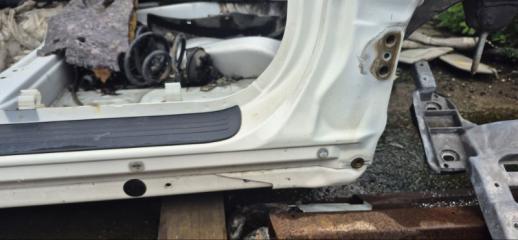 Порог правый TOYOTA VISTA ZZV50 1ZZFE 61311-32160 5 ракурс