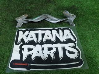 Фото запчасти крепление капота переднее TOYOTA CAMI 2000 контрактная запчасть Запчасть крепление капота переднее TOYOTA CAMI 2000