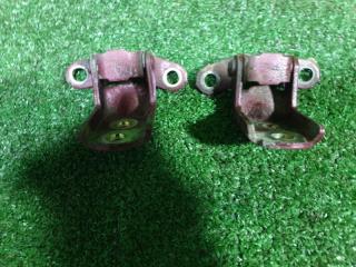 Петли на дверь правая передняя NISSAN R'NESSA N30 SR20DE 80401-40U00 4 ракурс