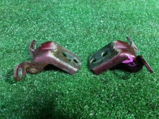 Петли на дверь левая передняя NISSAN R'NESSA N30 SR20DE 80400-40U00 3 ракурс
