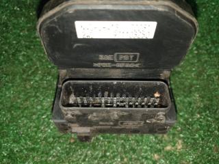 Блок abs NISSAN R'NESSA N30 SR20DE 47660-5V000 3 ракурс