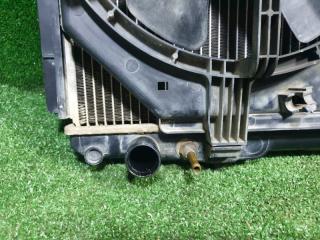 Радиатор основной NISSAN R'NESSA N30 SR20DE 21460-5V000 2 ракурс