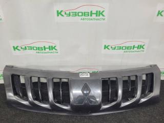 Запчасть решетка в бампер передняя Mitsubishi L200 2015-2023