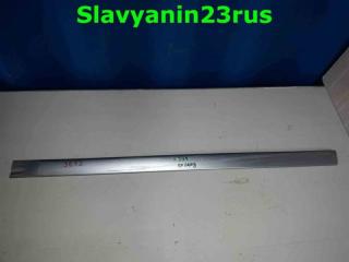 Молдинг двери внешний передний правый Mitsubishi Lancer 2004