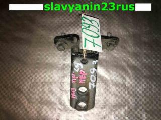 Петля двери нижняя передняя правая Mitsubishi Lancer