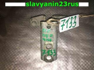 Петля двери нижняя передняя правая Mitsubishi Lancer