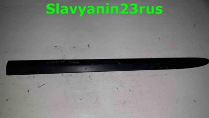 Молдинг двери внешний передний левый Nissan Almera 2005