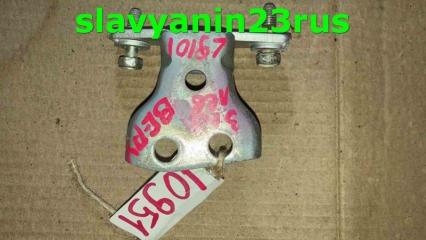 Петля двери верхняя задняя левая Mitsubishi Lancer 2006 Б/У Петля двери верхняя задняя левая Mitsubishi Lancer 2006